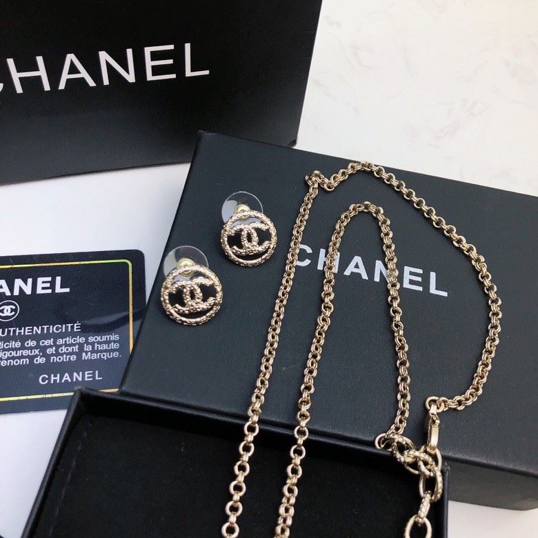 Chanel Necklaces